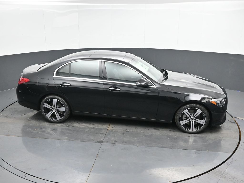 Vehicle image 7 of 49