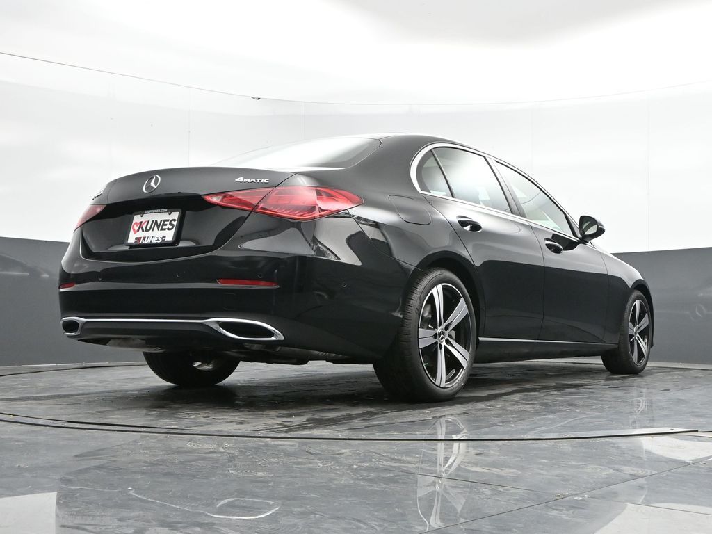 Vehicle image 19 of 49