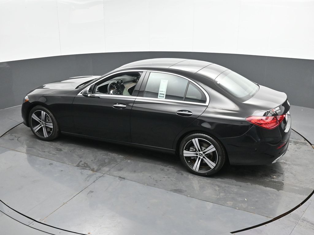 Vehicle image 21 of 49
