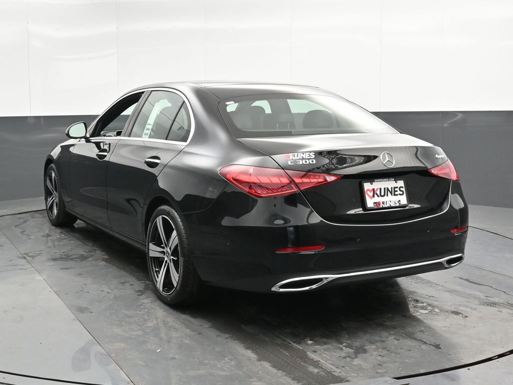 Vehicle image 25 of 49