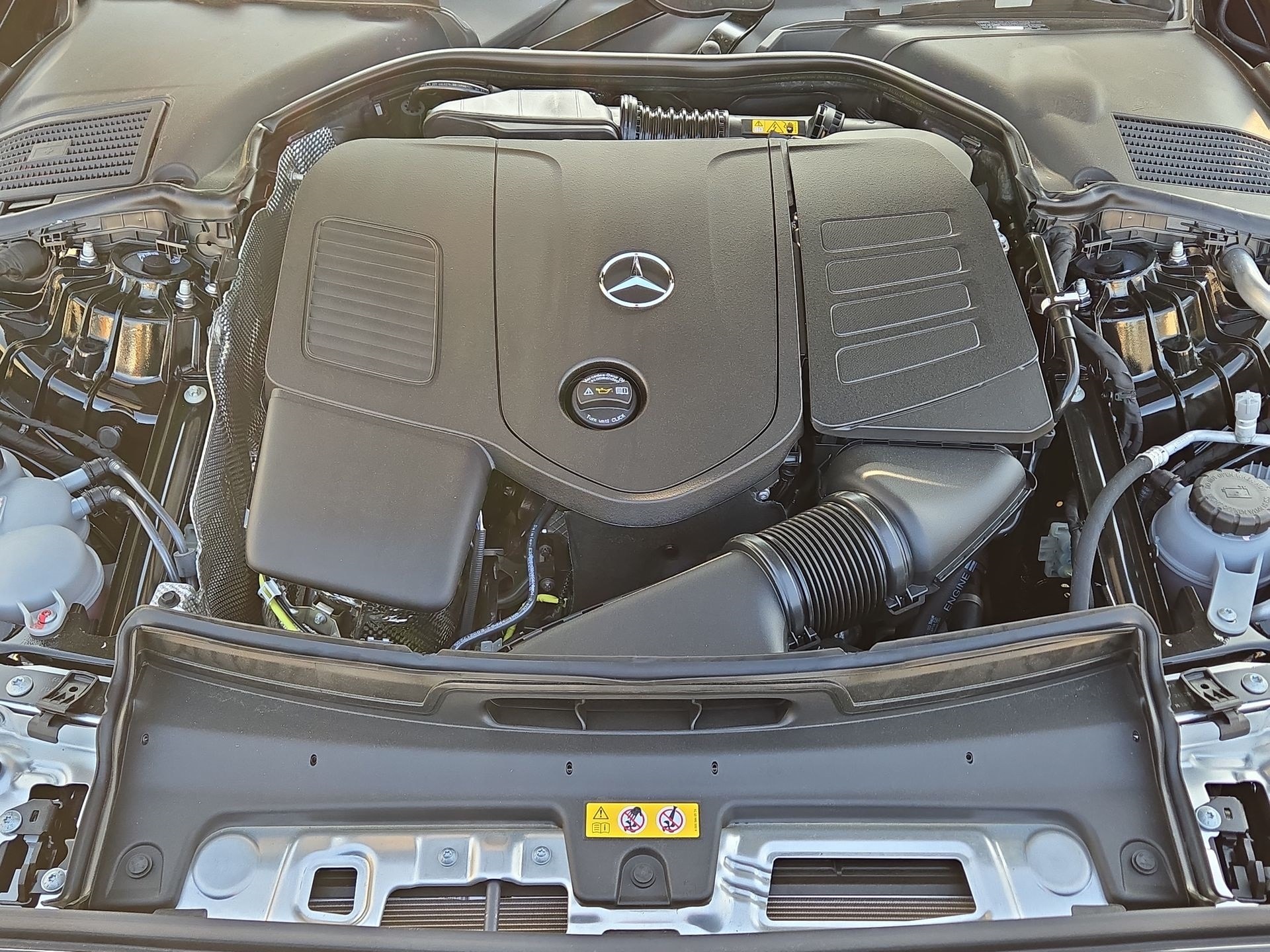 2025 Mercedes-Benz C-Class 300 Image 10 of 22