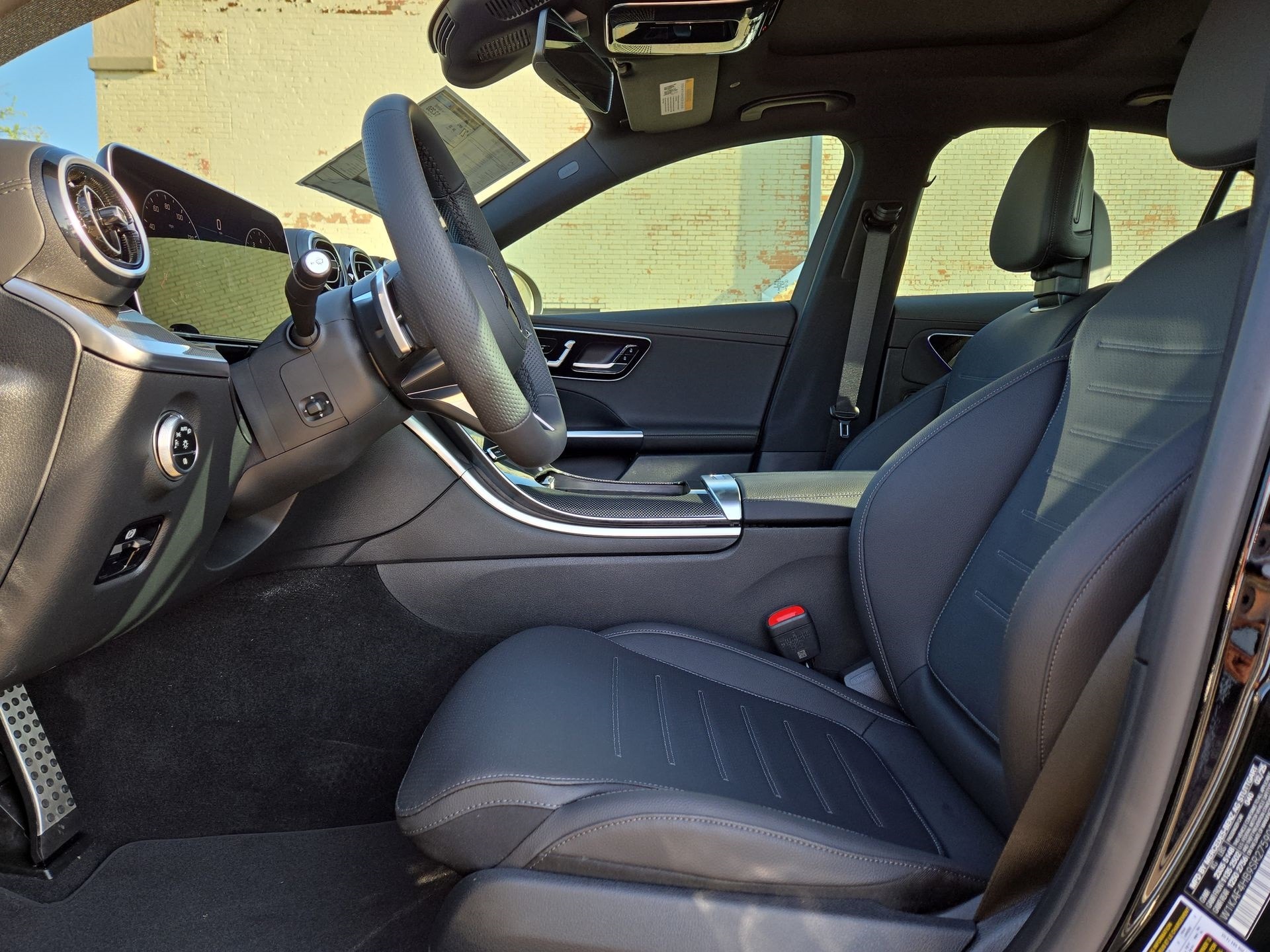 2025 Mercedes-Benz C-Class 300 Image 16 of 22