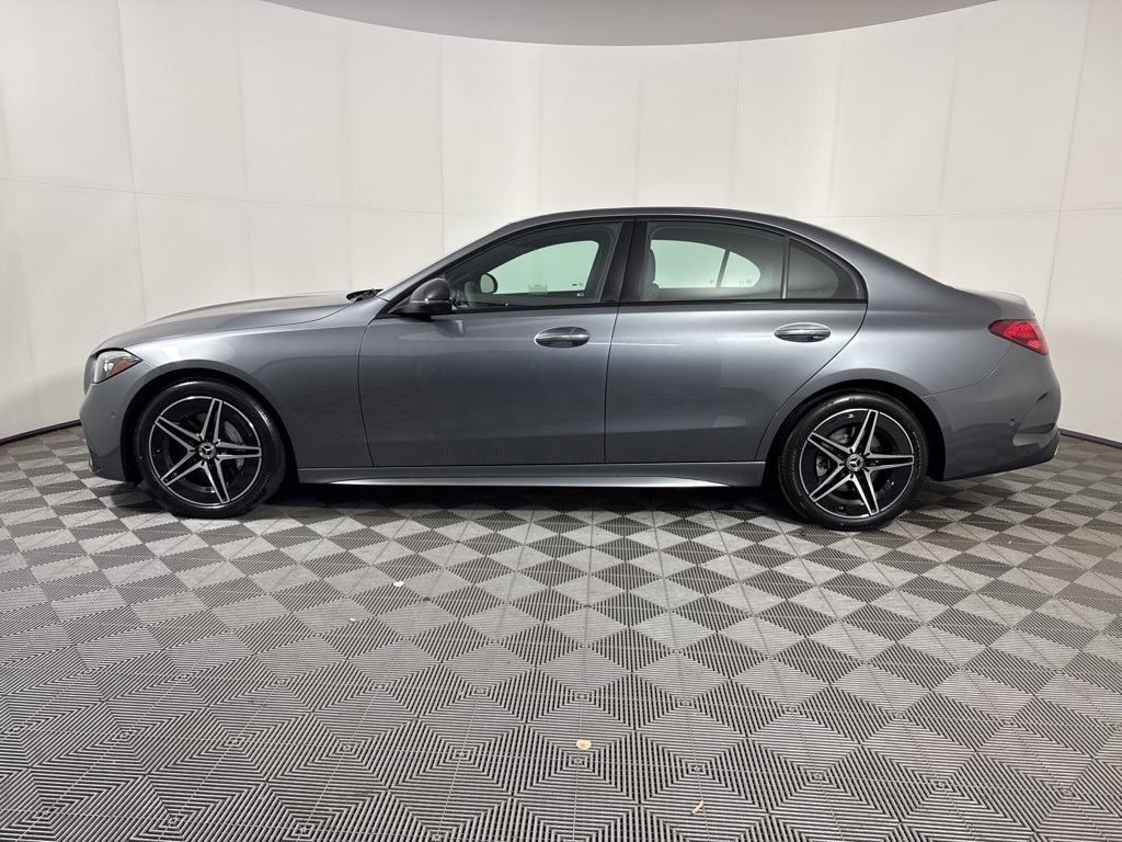 2025 Mercedes-Benz C-Class 300 Image 12 of 33