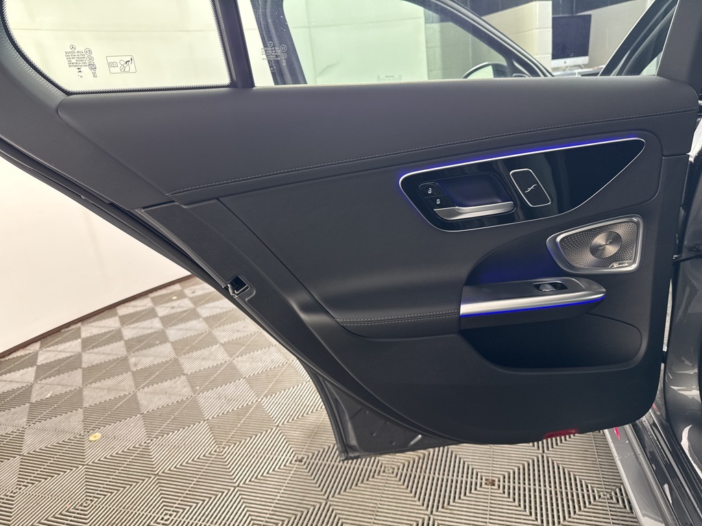 2025 Mercedes-Benz C-Class 300 Image 30 of 33