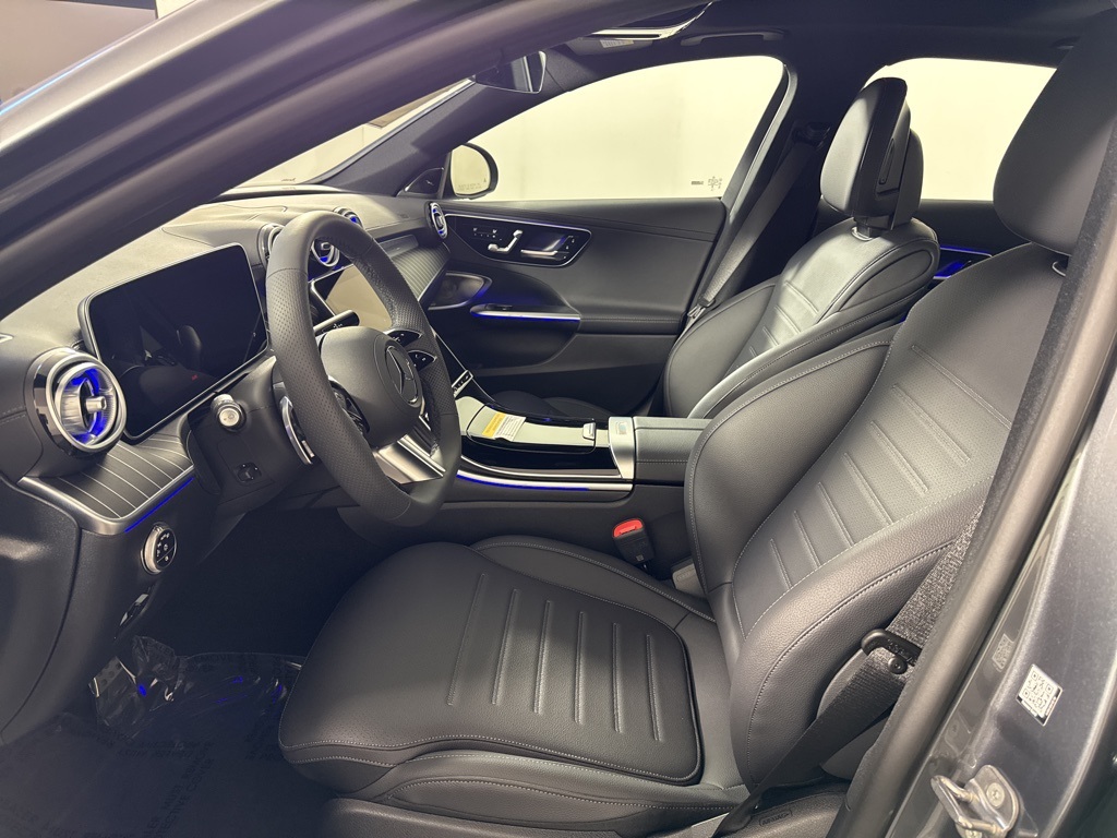 2025 Mercedes-Benz C-Class 300 Image 18 of 33