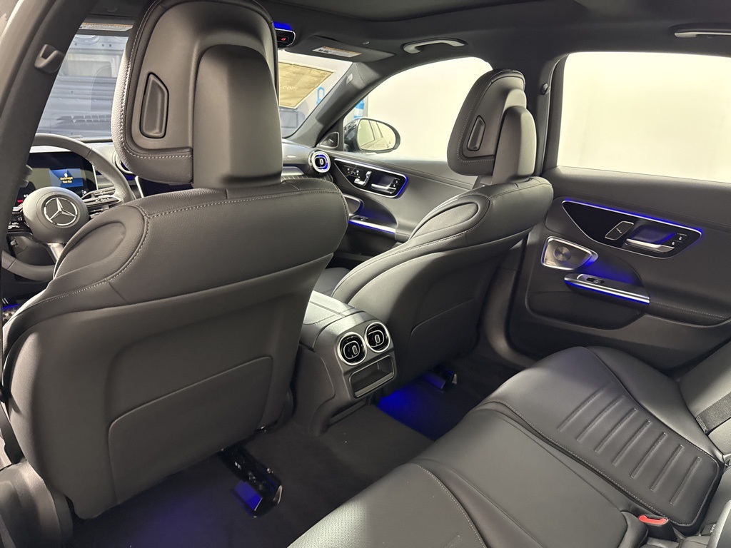 2025 Mercedes-Benz C-Class 300 Image 19 of 33