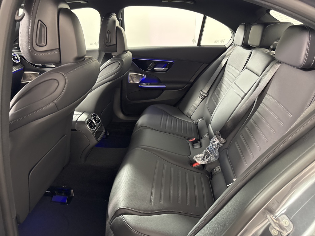 2025 Mercedes-Benz C-Class 300 Image 17 of 33