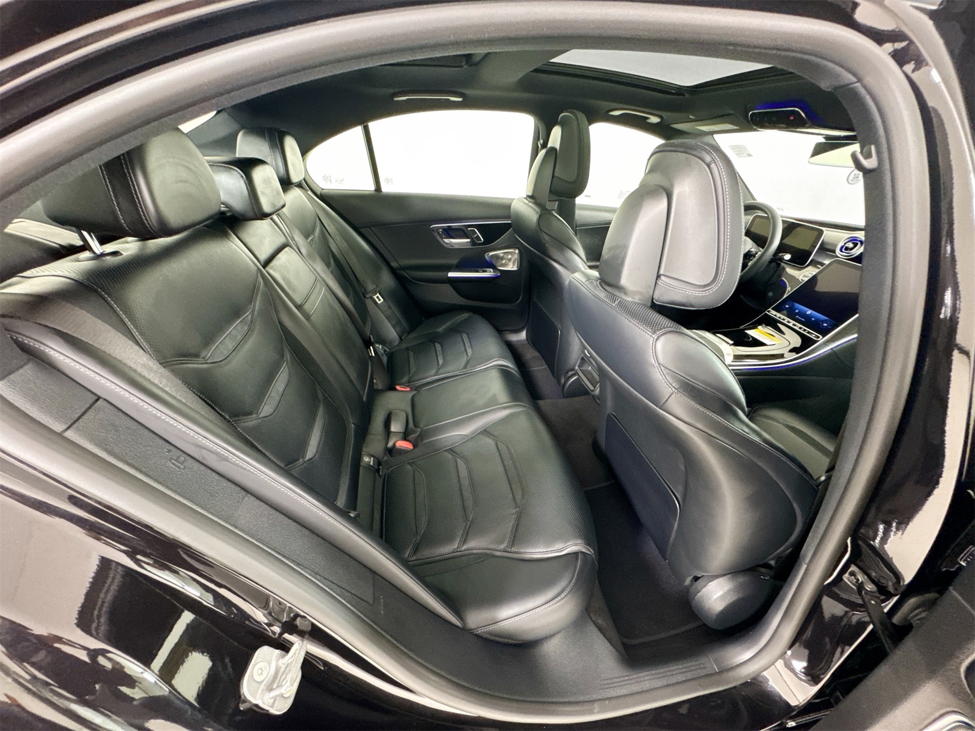 2025 Mercedes-Benz C-Class AMG C 63 S E Performance Image 30 of 35