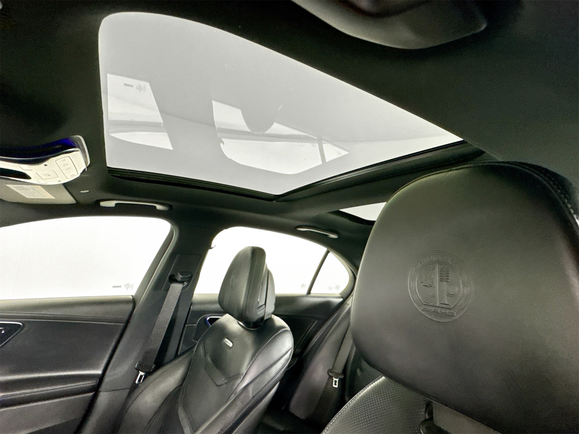 2025 Mercedes-Benz C-Class AMG C 63 S E Performance Image 24 of 35