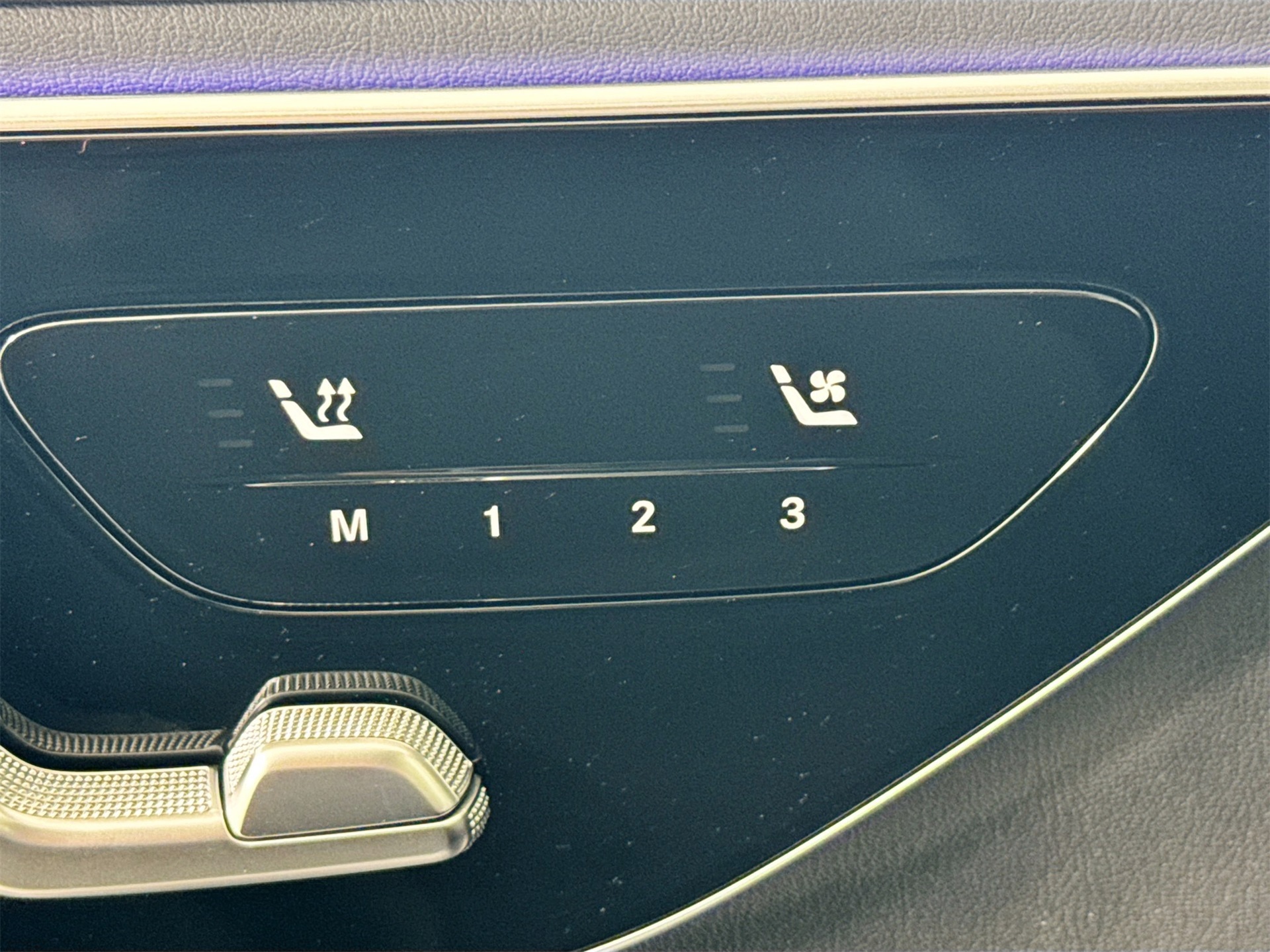 2025 Mercedes-Benz C-Class AMG C 63 S E Performance Image 22 of 35