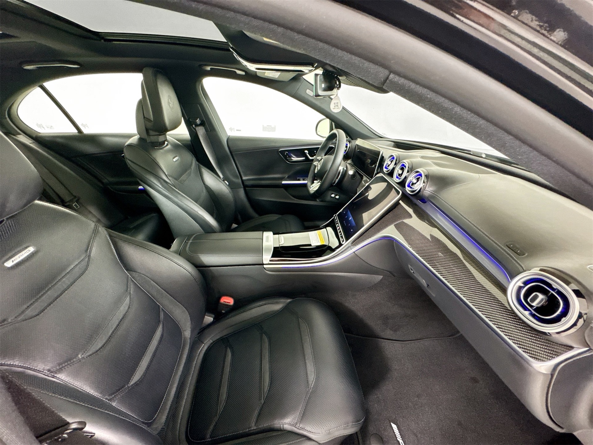 2025 Mercedes-Benz C-Class AMG C 63 S E Performance Image 31 of 35