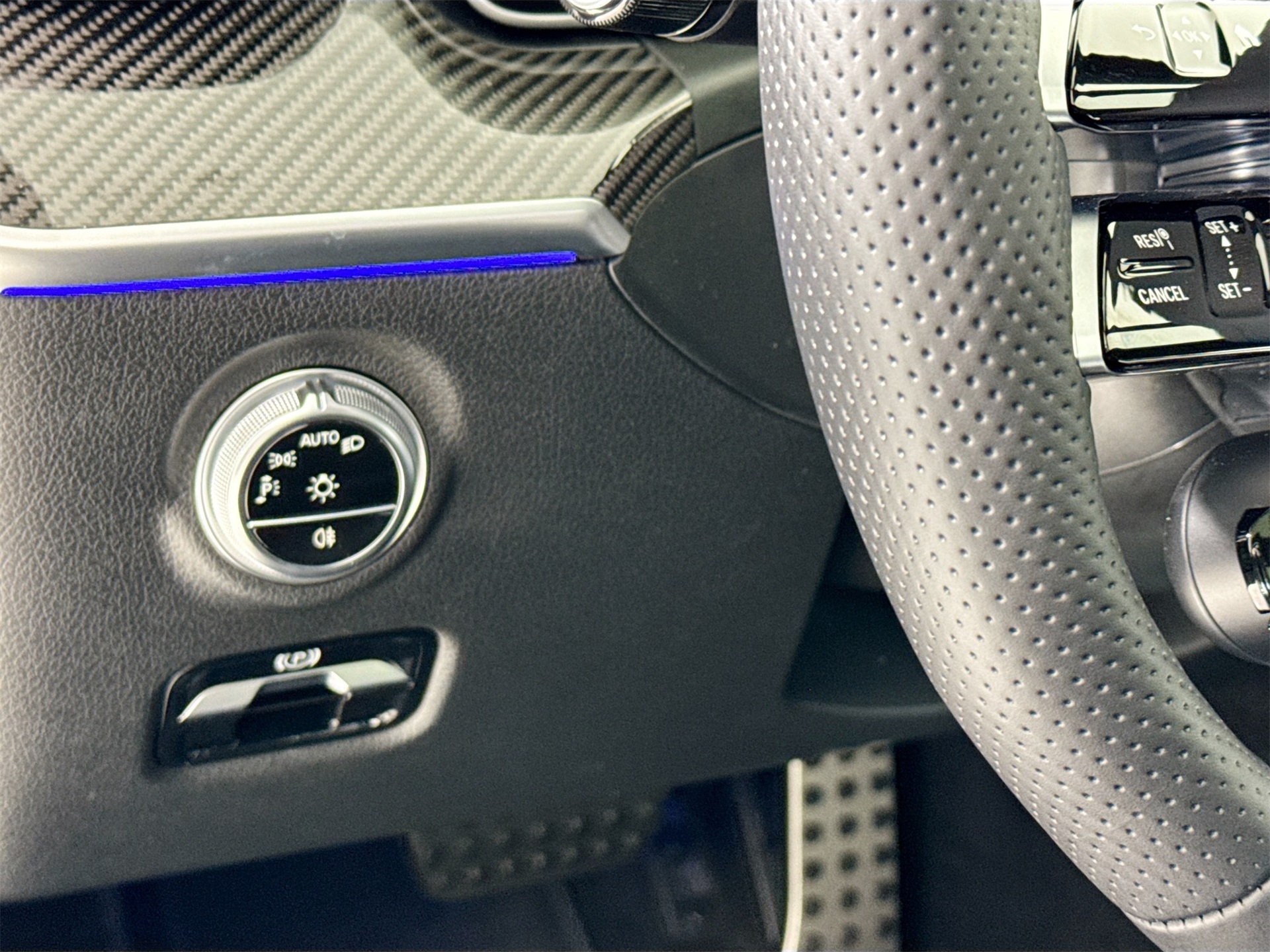 2025 Mercedes-Benz C-Class AMG C 63 S E Performance Image 11 of 35