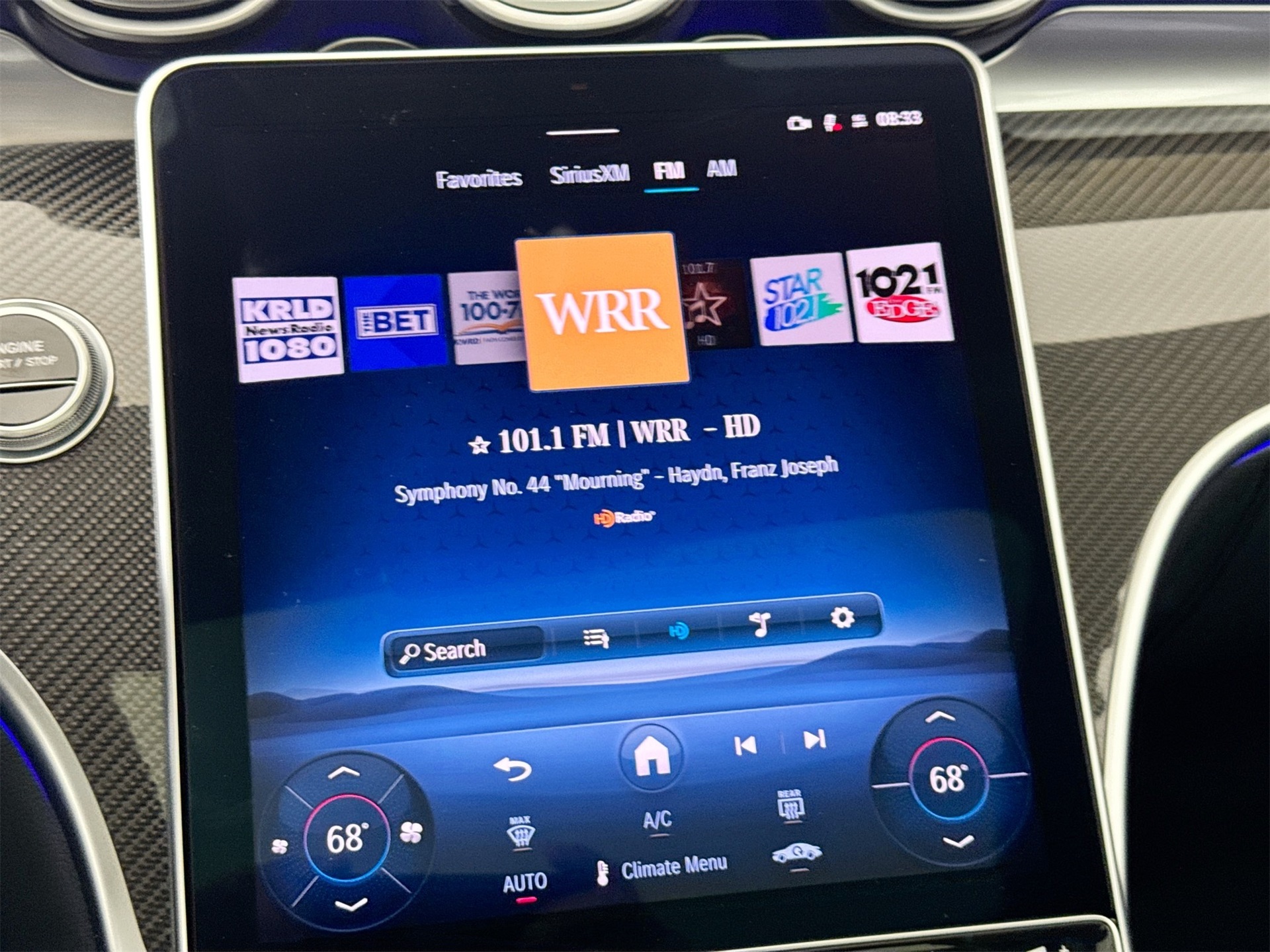 2025 Mercedes-Benz C-Class AMG C 63 S E Performance Image 16 of 35