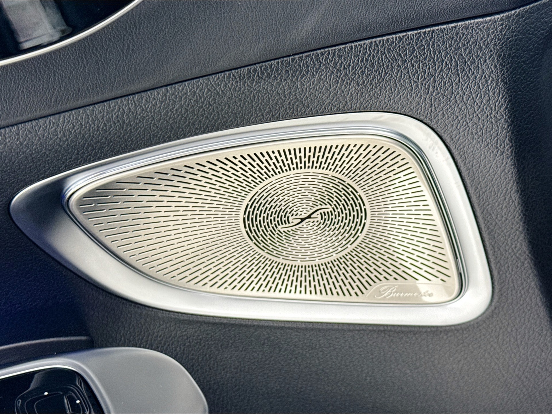 2025 Mercedes-Benz C-Class AMG C 63 S E Performance Image 20 of 35