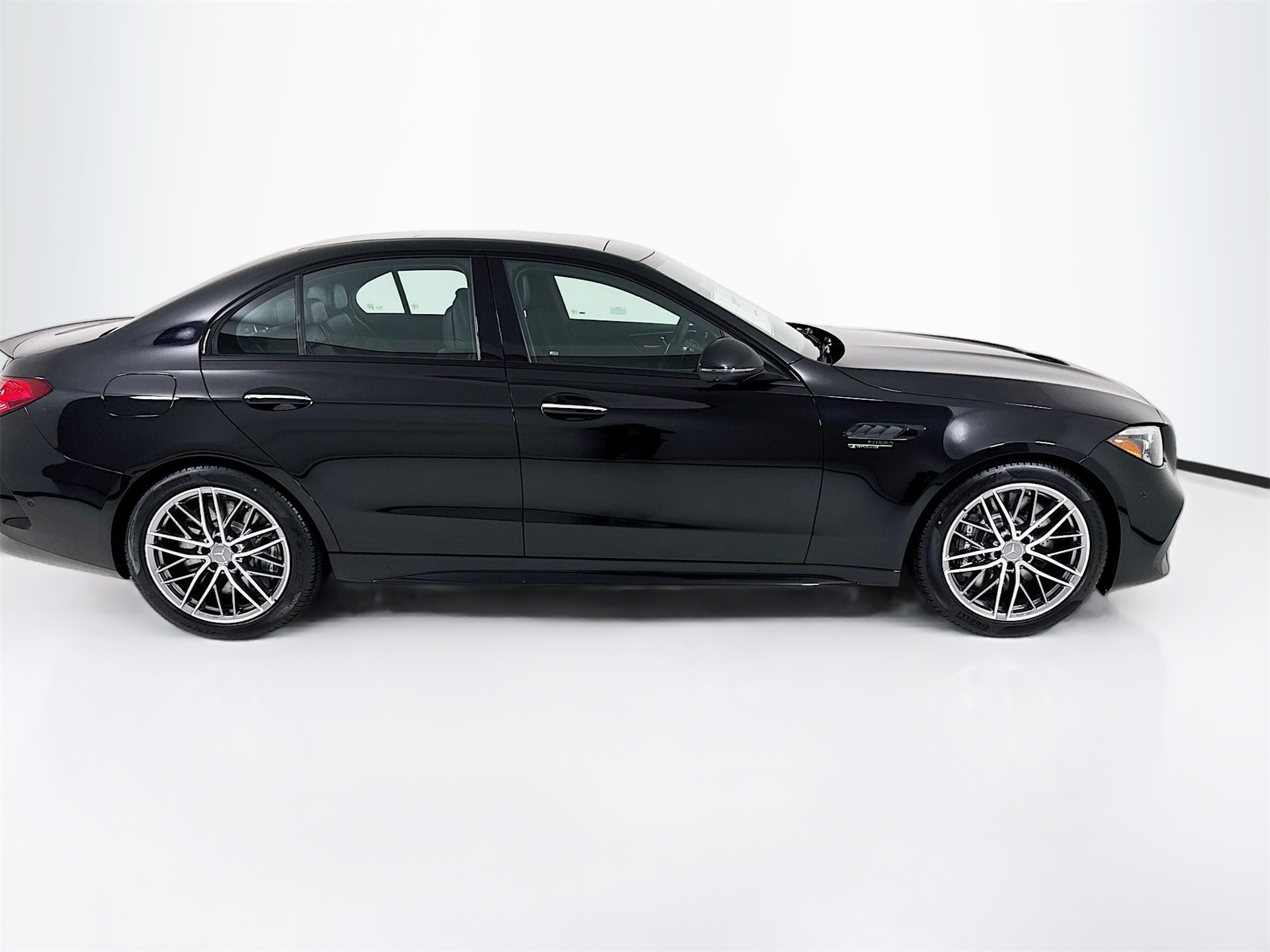 2025 Mercedes-Benz C-Class AMG C 63 S E Performance Image 4 of 35