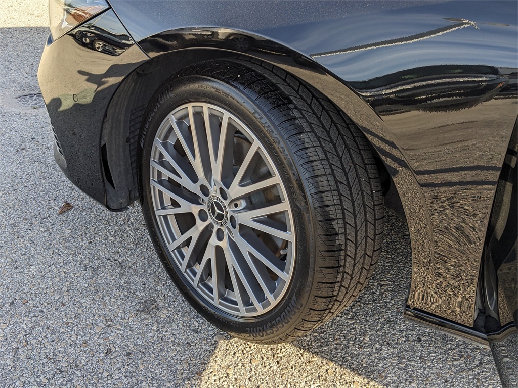 Vehicle image 36 of 37