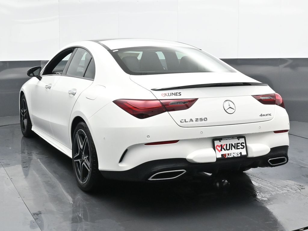 Vehicle image 19 of 51