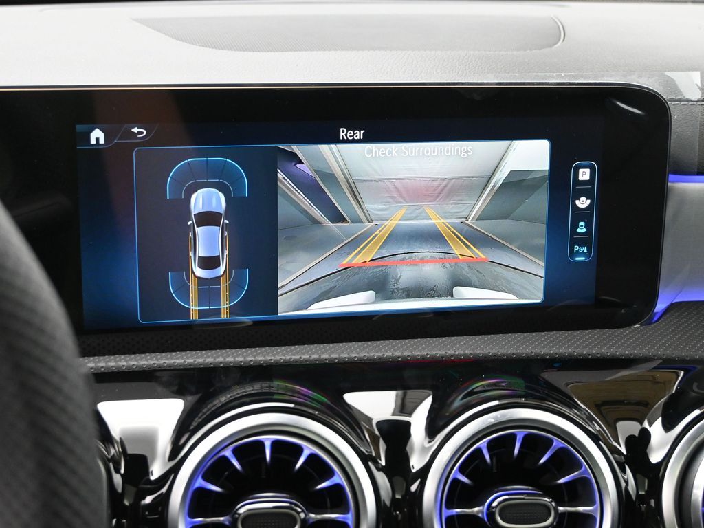 Vehicle image 40 of 51