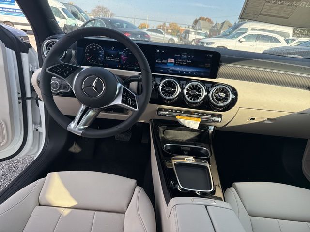 2025 Mercedes-Benz CLA 250 Image 13 of 16