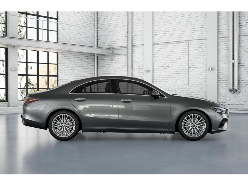Vehicle image 18 of 42