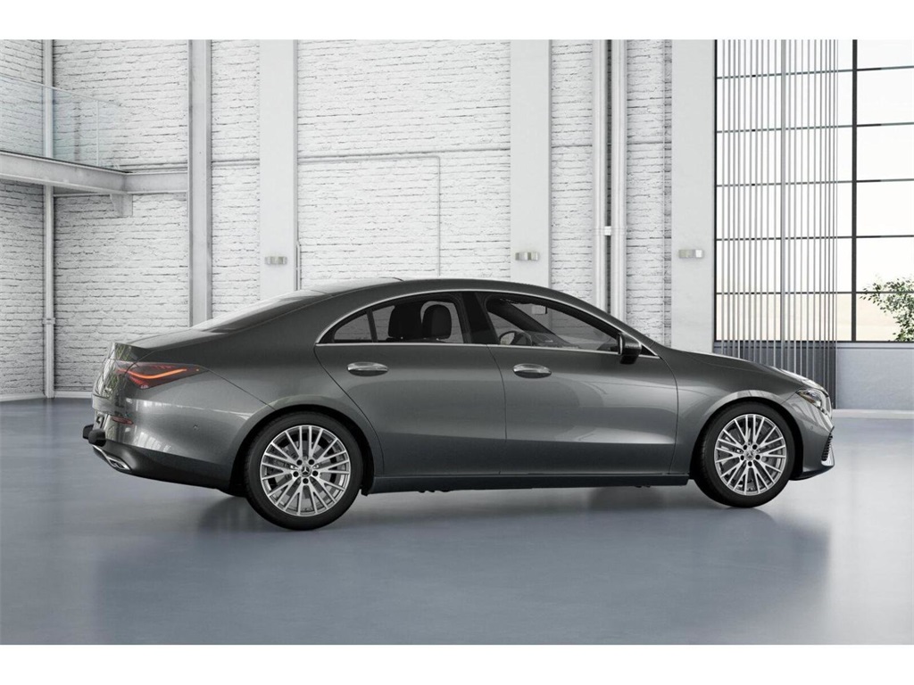 Vehicle image 21 of 42