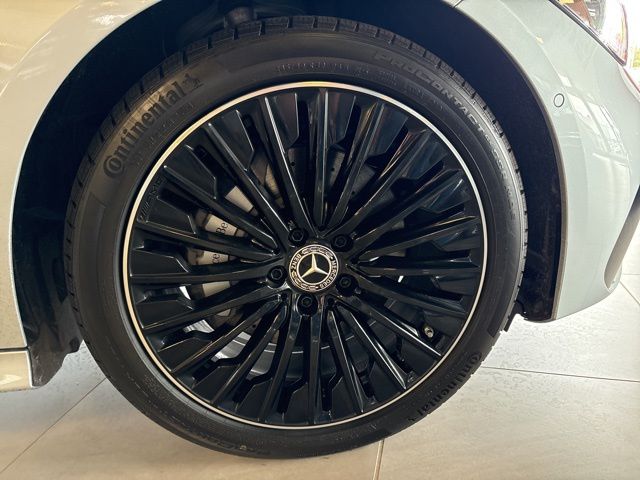 Vehicle image 18 of 18
