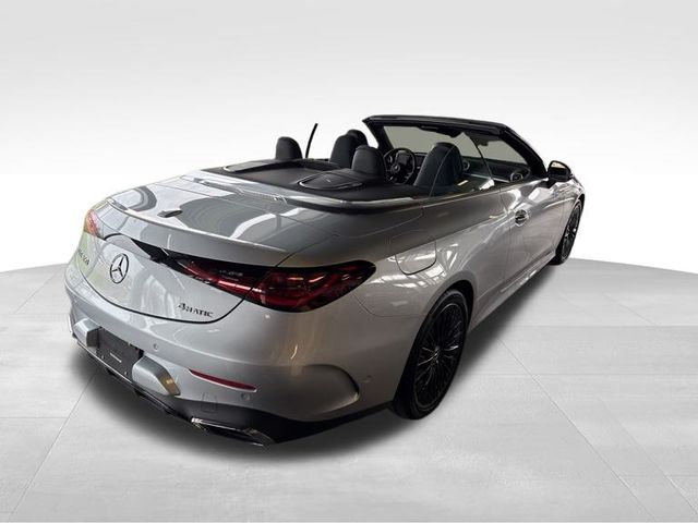 Vehicle image 5 of 18