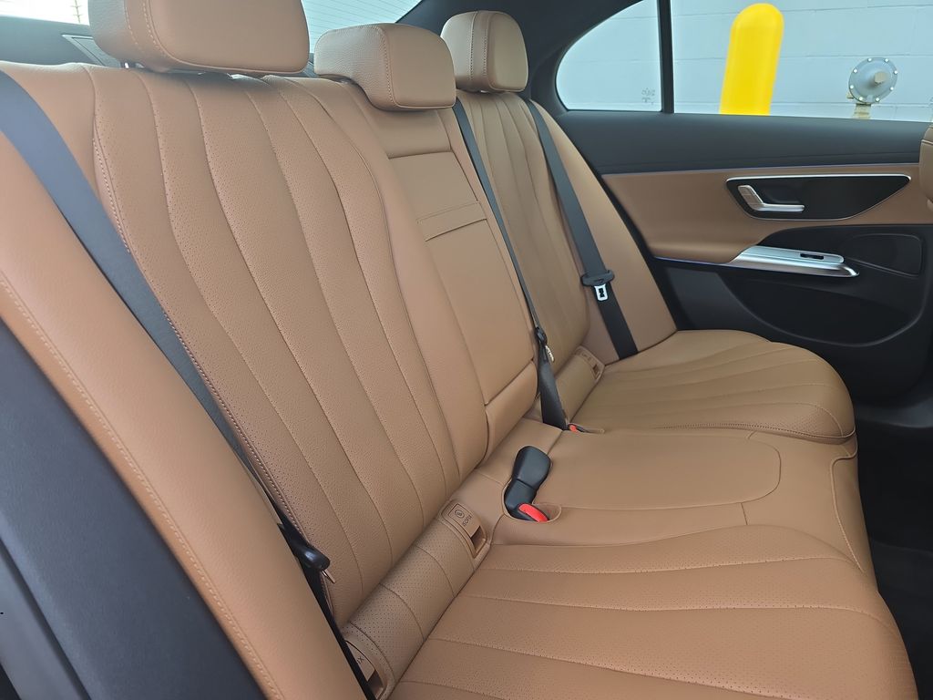 Vehicle image 12 of 39