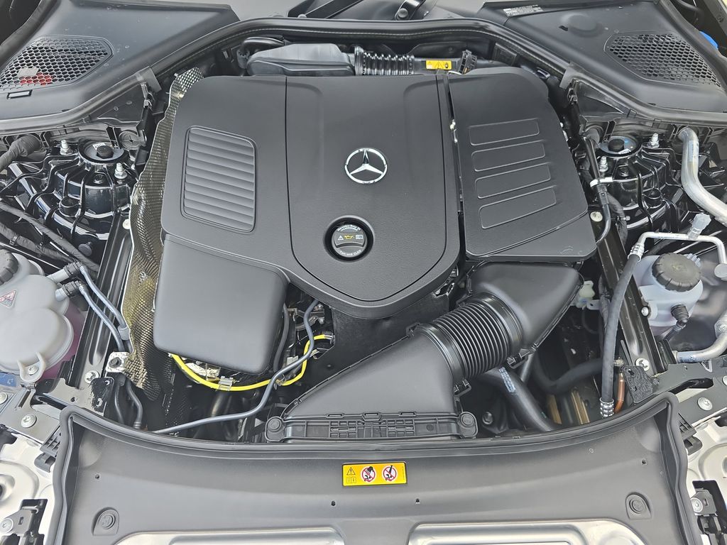 Vehicle image 33 of 39