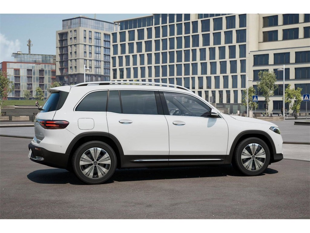 Vehicle image 23 of 42