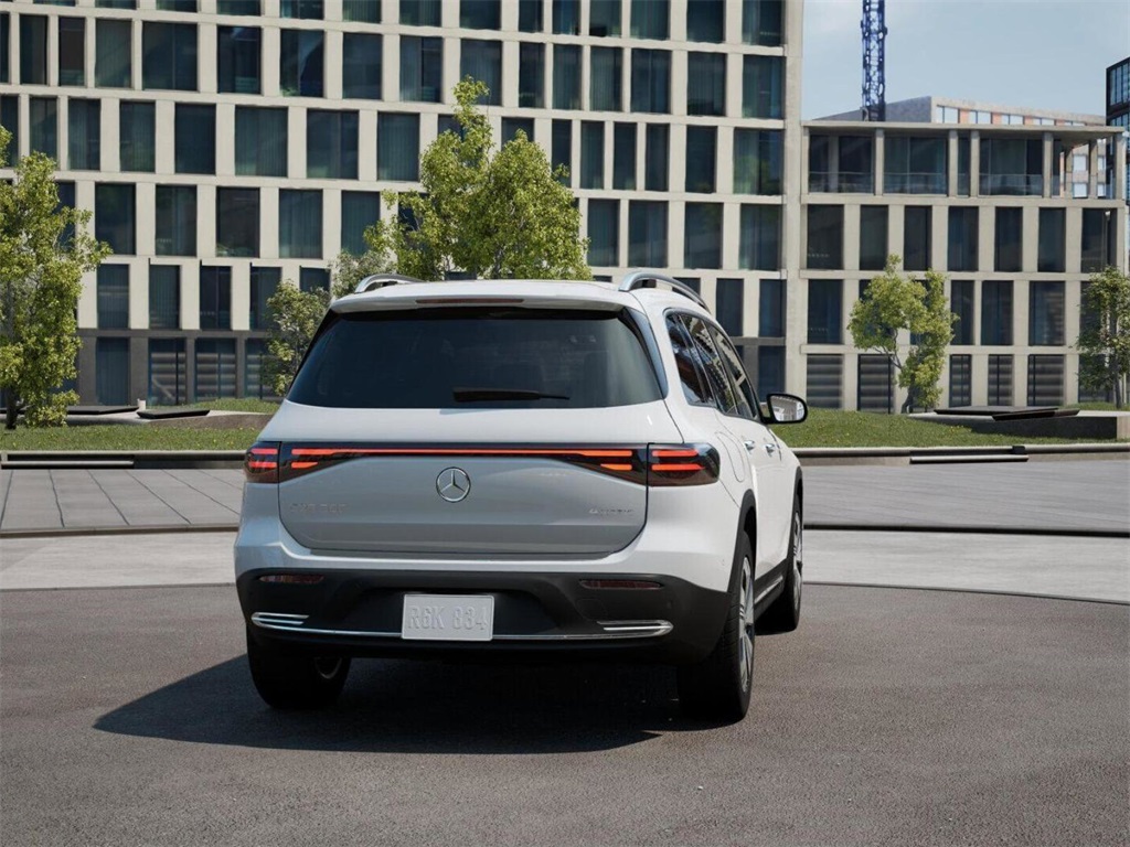Vehicle image 22 of 42