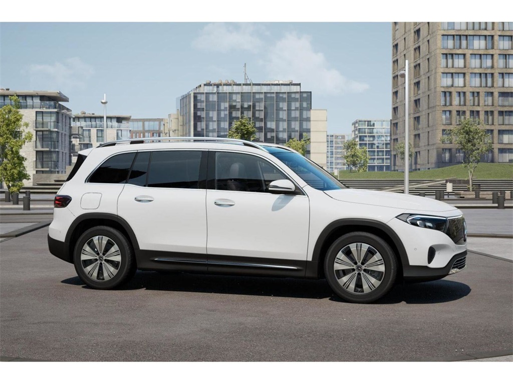 Vehicle image 13 of 42