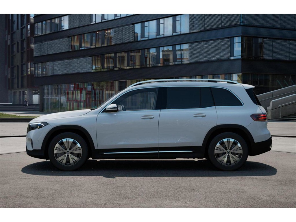 Vehicle image 37 of 42