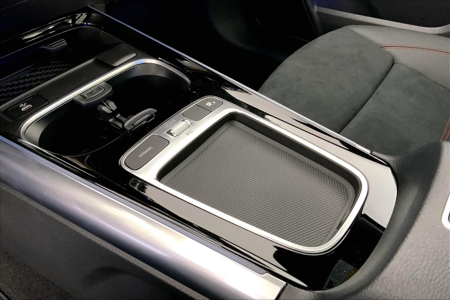 2025 Mercedes-Benz GLA 250 Image 8 of 16