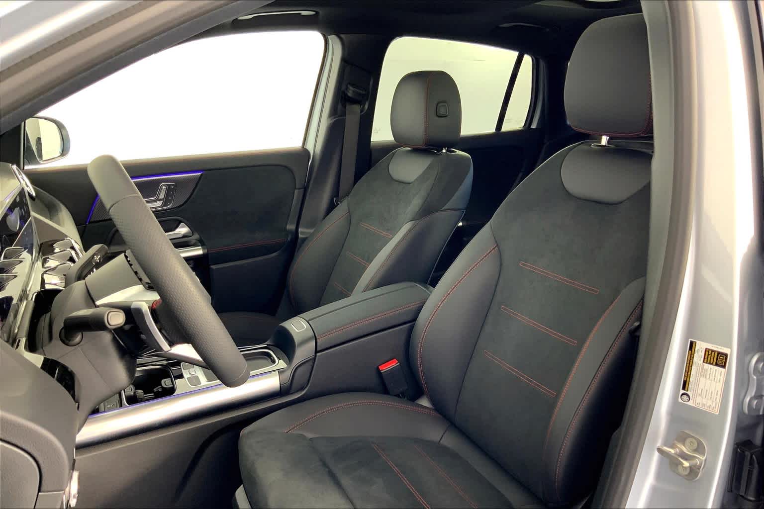 2025 Mercedes-Benz GLA 250 Image 10 of 16