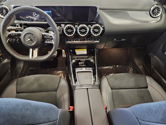 Vehicle image 21 of 42