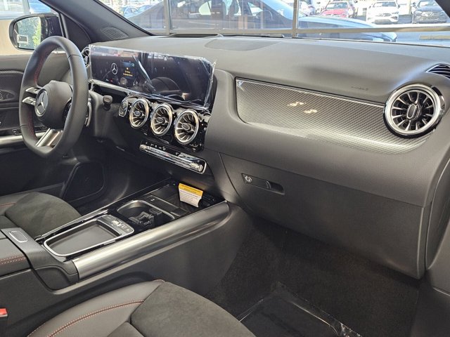 Vehicle image 27 of 42