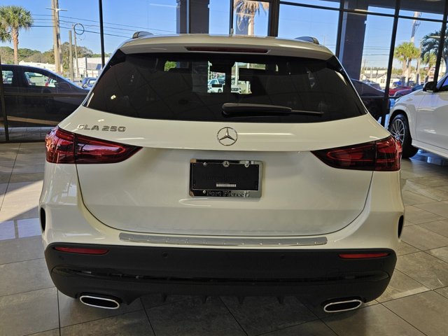 Vehicle image 16 of 42
