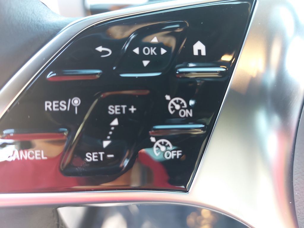 Vehicle image 16 of 31