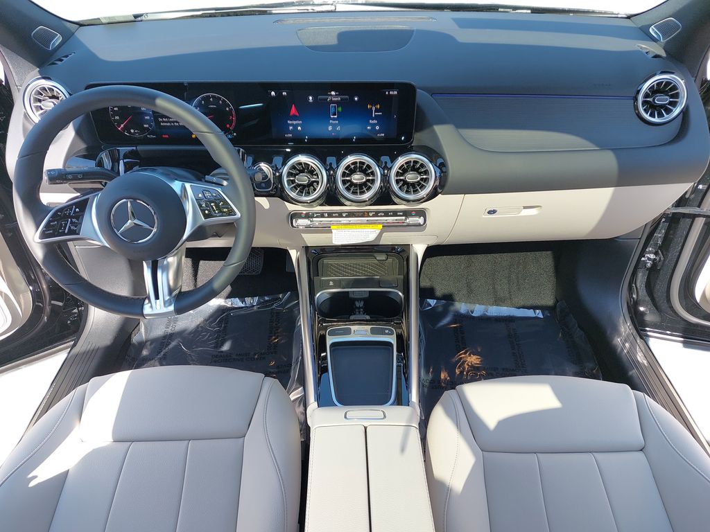 Vehicle image 9 of 31