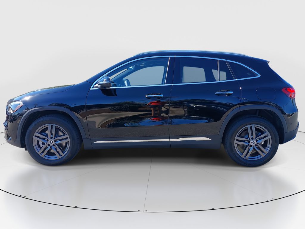 Vehicle image 8 of 31