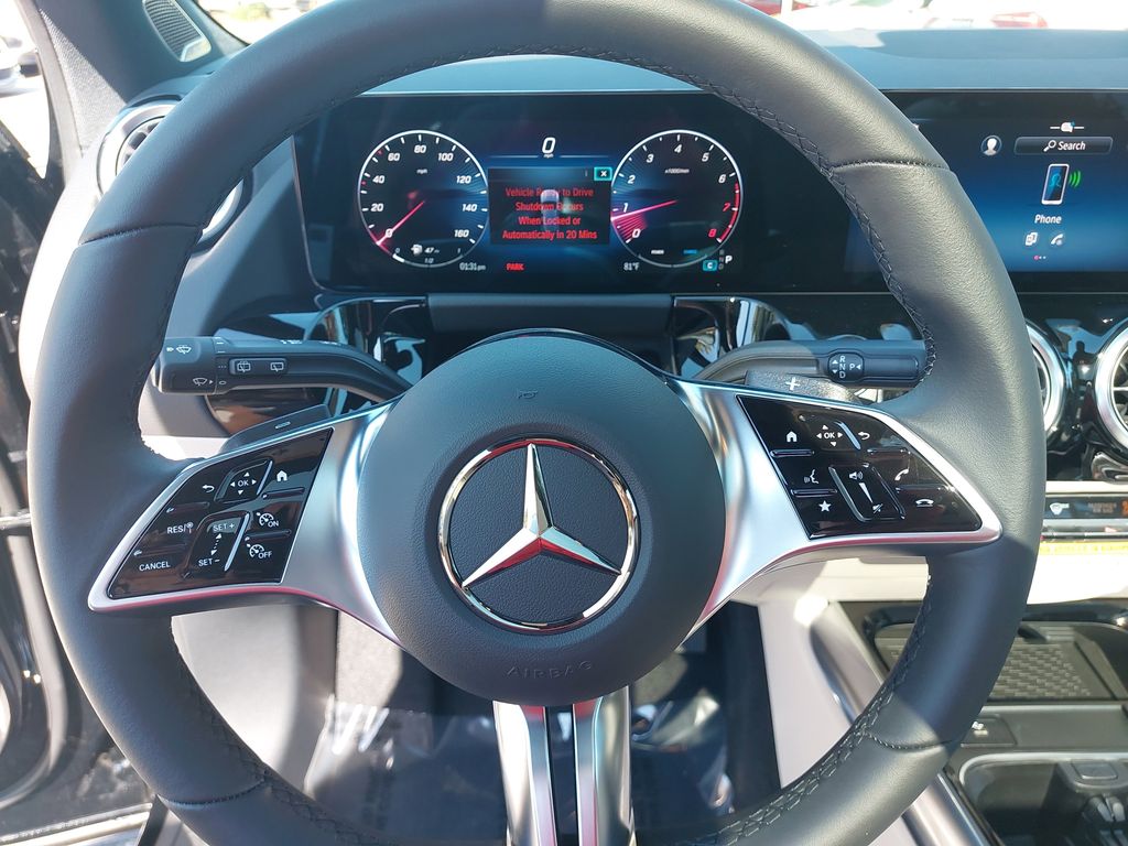 Vehicle image 17 of 31