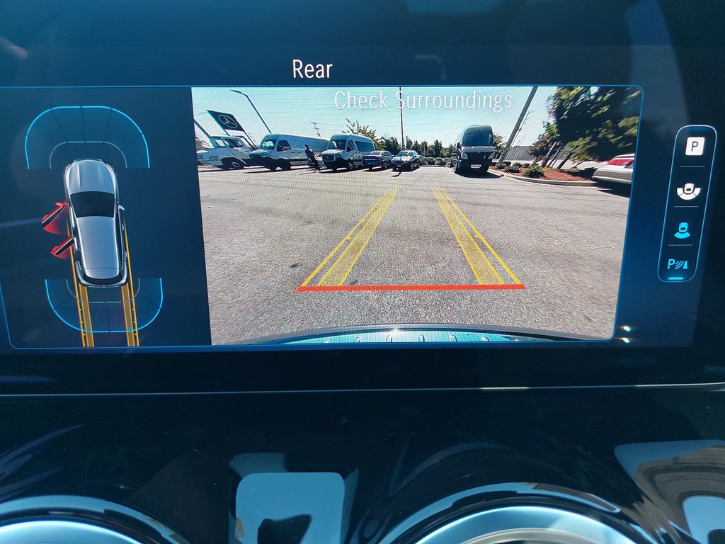 Vehicle image 20 of 31