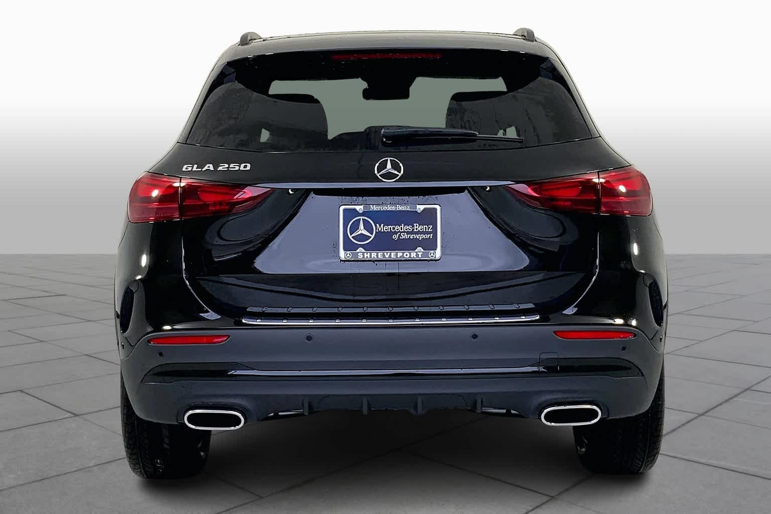 2025 Mercedes-Benz GLA 250 Image 4 of 16