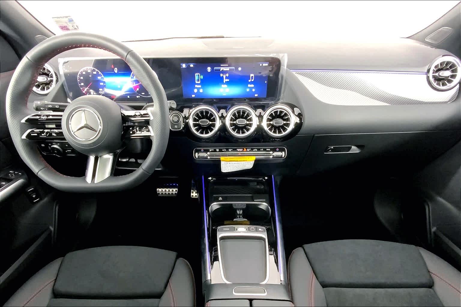 2025 Mercedes-Benz GLA 250 Image 6 of 16