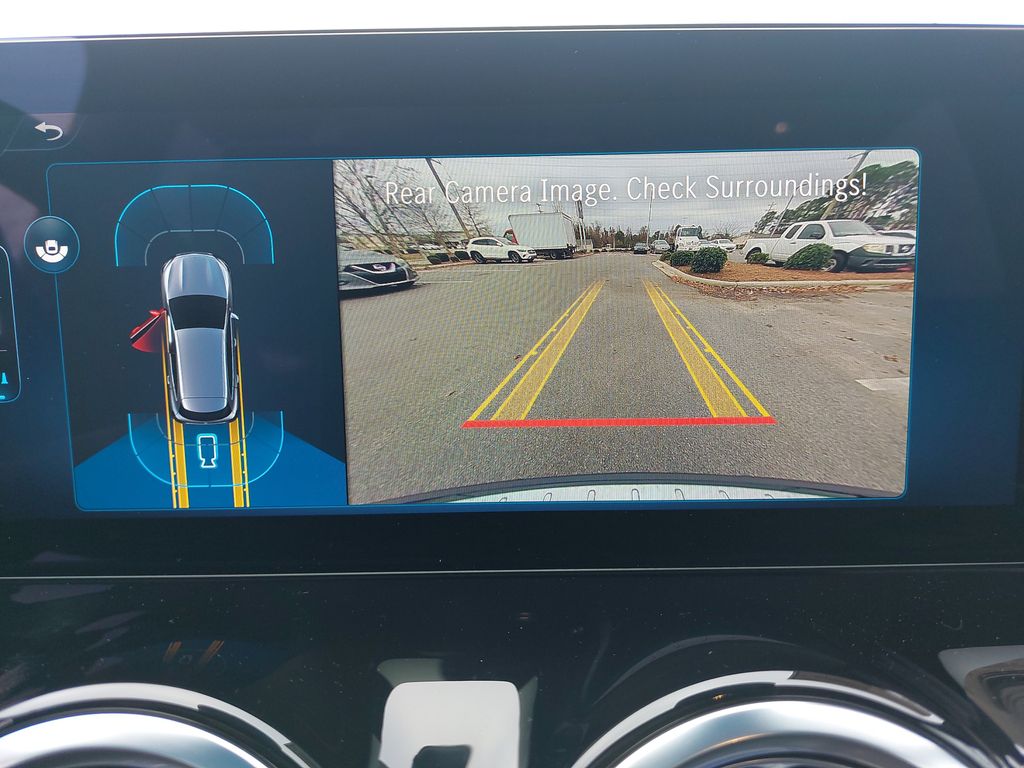 Vehicle image 22 of 35