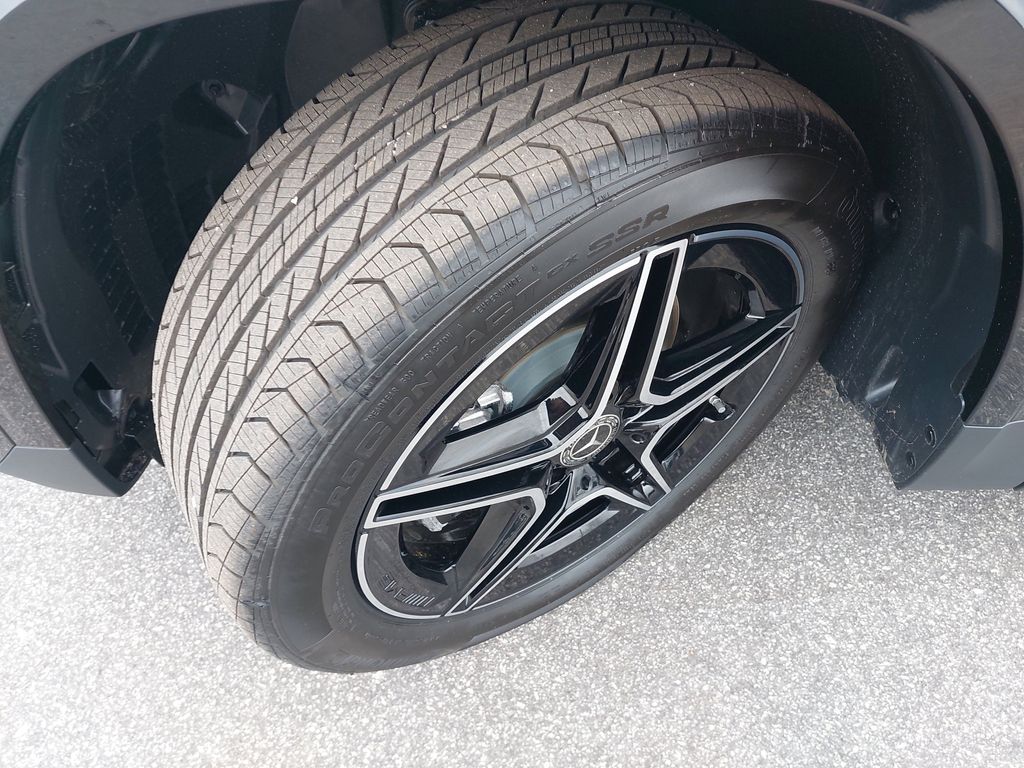 Vehicle image 31 of 35
