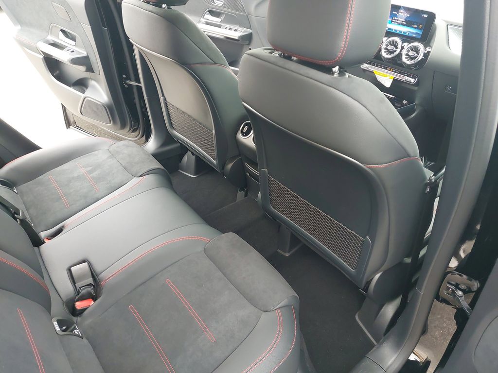 Vehicle image 11 of 35