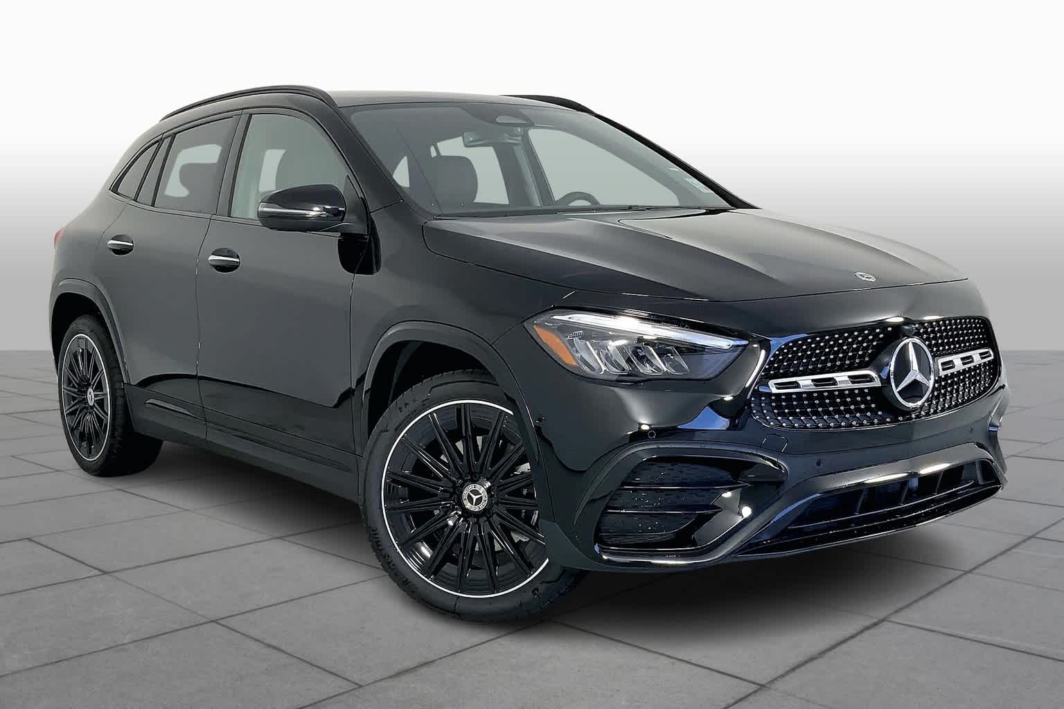 2025 Mercedes-Benz GLA 250 Image 3 of 16