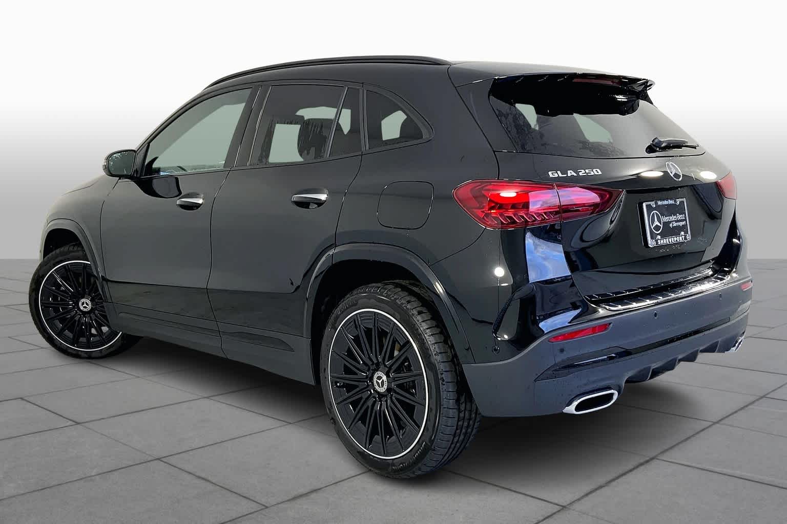 2025 Mercedes-Benz GLA 250 Image 5 of 16